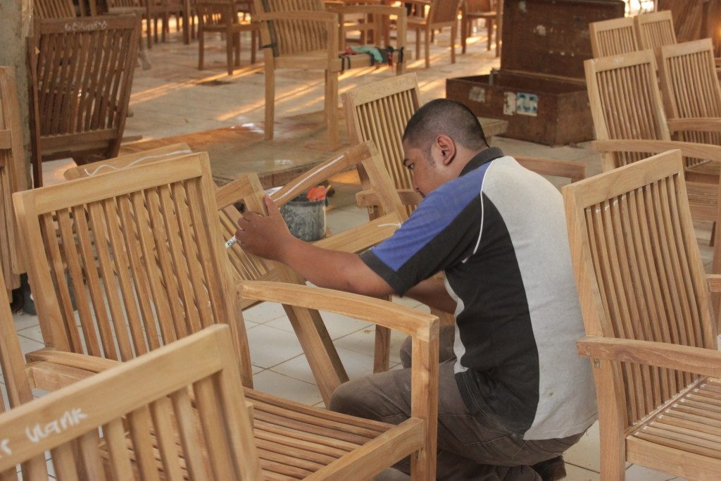 indonesian wood furniture manufacturer